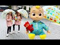 Кукла CoComelon Baby Doll JJ - Ксения и Арина играют с малышом в куклы Как мама