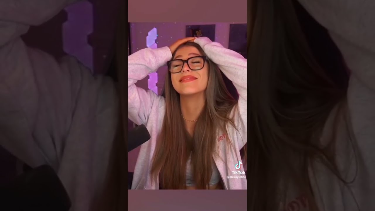 funny moments of @Mikaylah