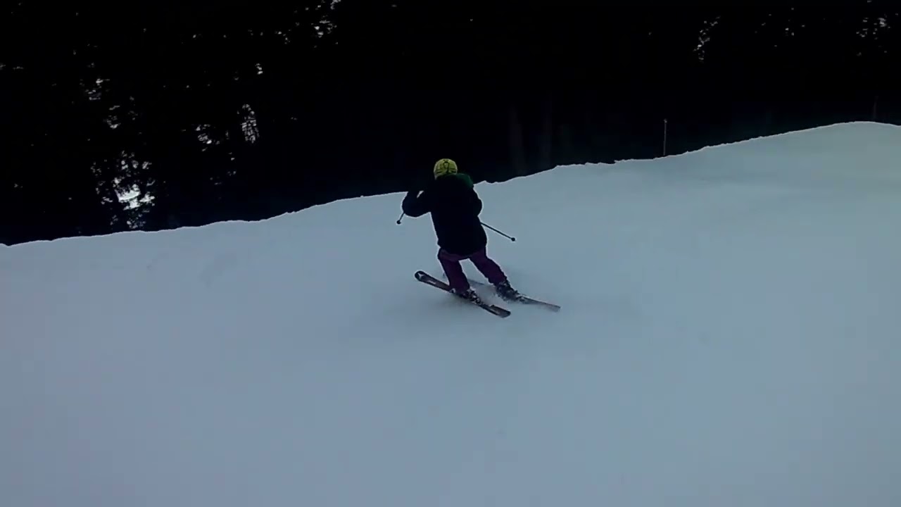 Skiing Arosa Lenzerheide blue pistes 28 and 28a