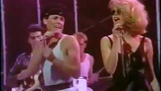 Video thumbnail of "Associates - Club Country (TOTP 1982)"