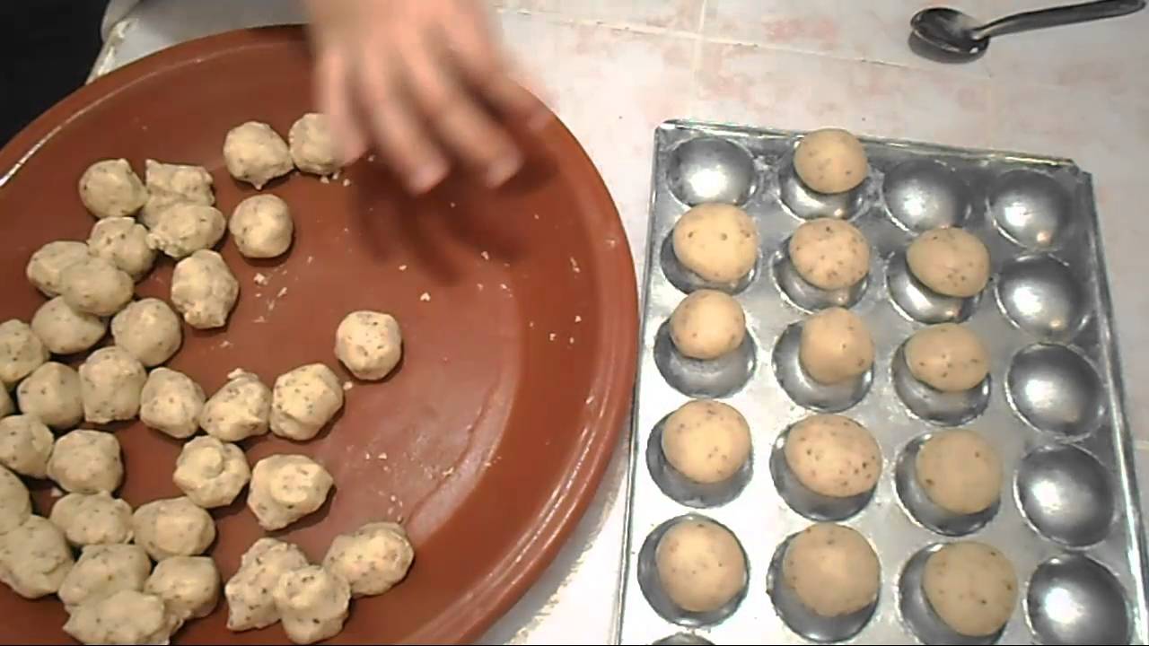 Ghriyba Albahla ,Moroccan Cookies غريبة البهلة الاصلية