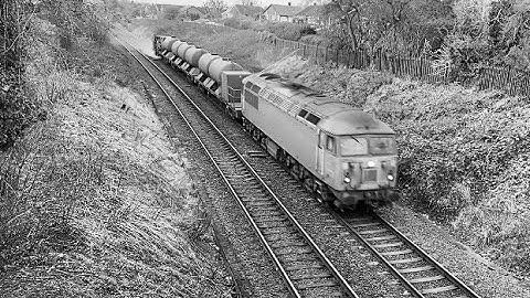 56096 Thrashing out of Chester on RHTT duties 4th December 2021.   #arthurgrowler
