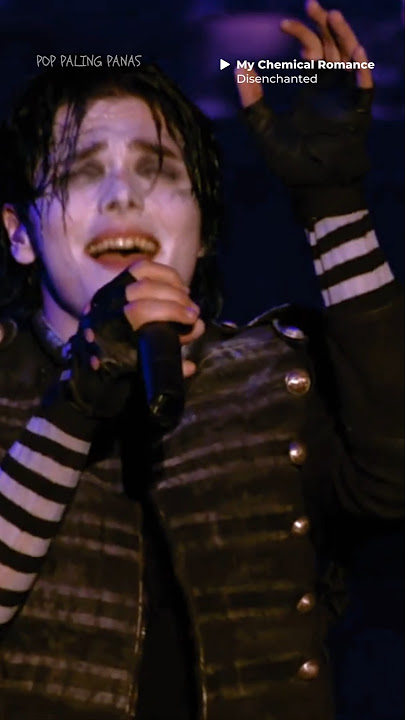 “Disenchanted” still breaks emo hearts 💔🎸#mcr #shorts #disenchanted #live #singing #sadsong #fyp