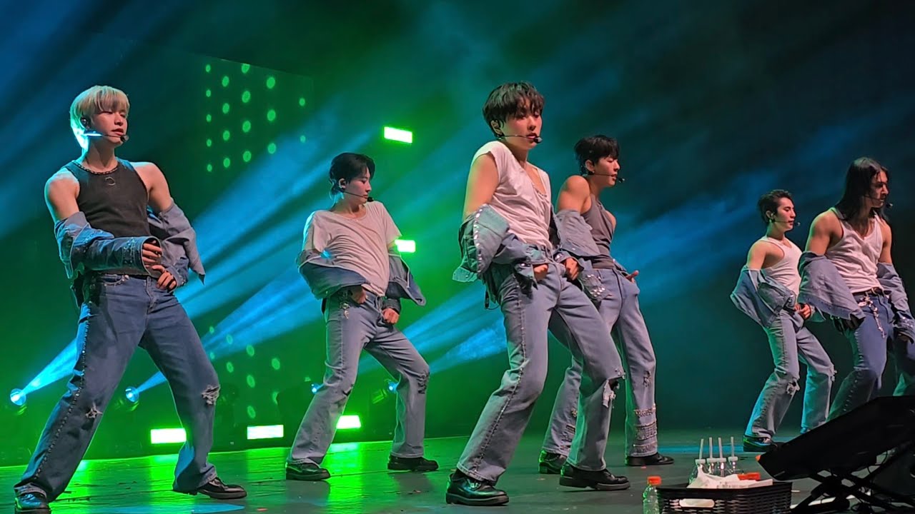 OnlyOneOf Los Angeles Full Concert 4K Fancam 2024 Live Tour @ LA The Novo 240505