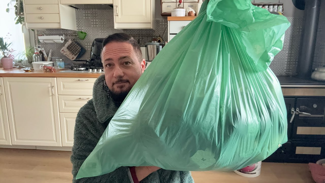 Un sacco di 7kg di filati. Scopriamo cosa c’e’ dentro