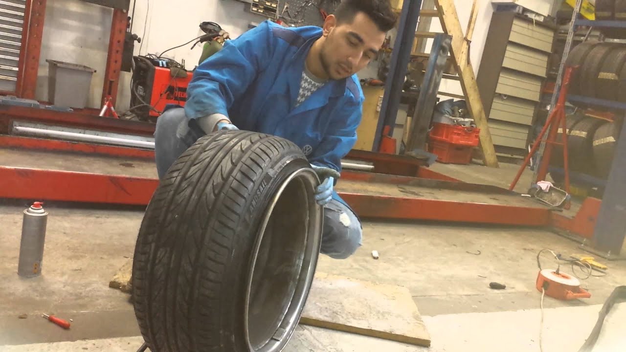 HOW TO tyrestretch EXTREME 205 40 on 17x10 10j DIY YouTube