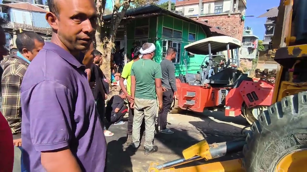 ROAD ROLLER A CHE SUAL LEH TAWH.