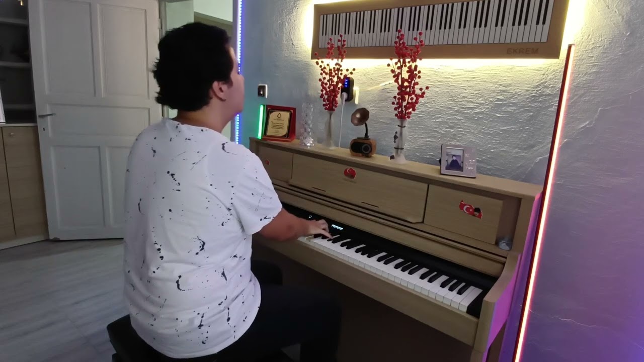 İki Keklik Türküsü.✨️🎤🎹🎶🎵#piyano 