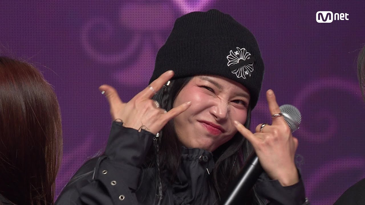 솔라 (Solar) - WANT #엠카운트다운 EP.883 | Mnet 250410 방송