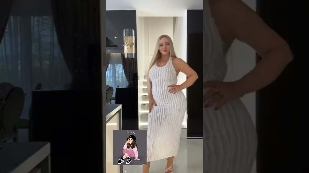 Style_byAnna Biography: Curvy Fashion Muse, Age, Height & Wiki Facts