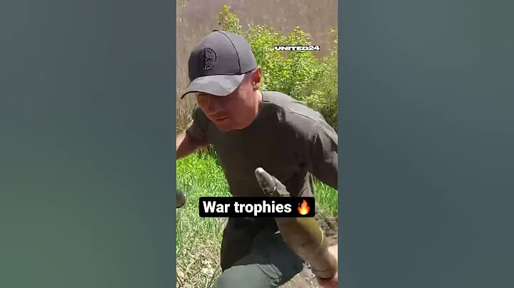 Ukrainian army shows off 'war trophies' of Russian equipment, weapons, and ammo #shorts #war - DayDayNews