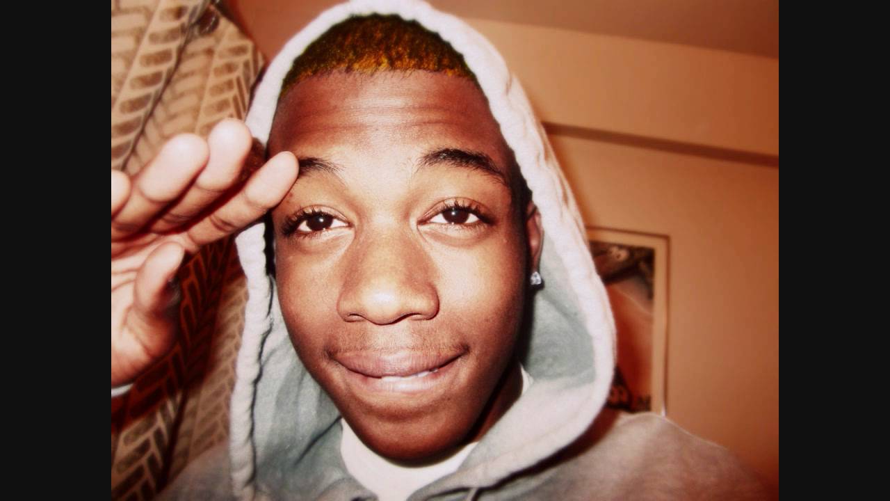 Deem Dotta - She O.E Remix (Ft. Young Trizzy) (2012)