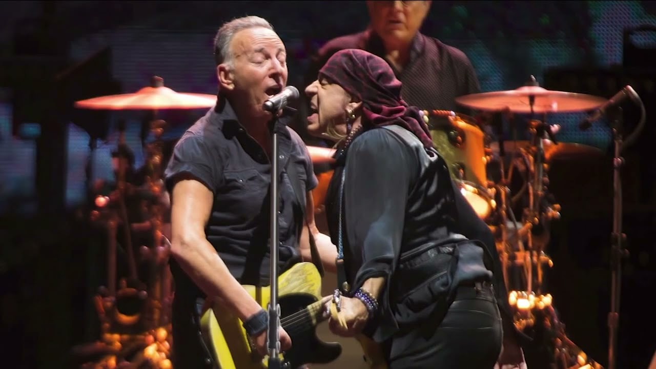 Bruce Springsteen postpones remaining 2023 tour dates for ulcer ...