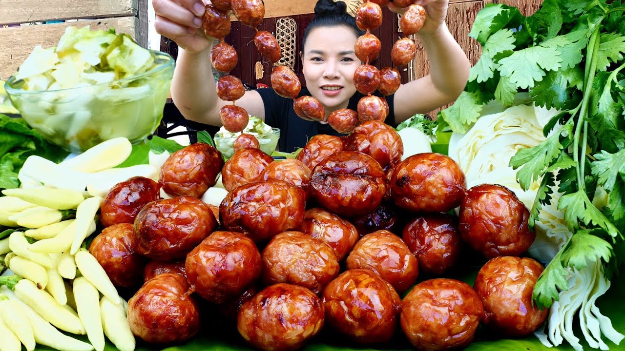 กินไส้กรอกอีสานกับพริกสวนผักสดกรอบเเซ่บถึงใจ|ส้มซ่าพาเเซ่บ 9 มกราคม ค.ศ. 2026