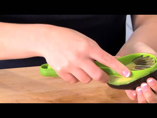 Chef'n Avoquado 4-in-1 Avocado Tool - Green