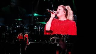 Kelly Clarkson - Behind these hazel eyes live in Dallas Tx 2019