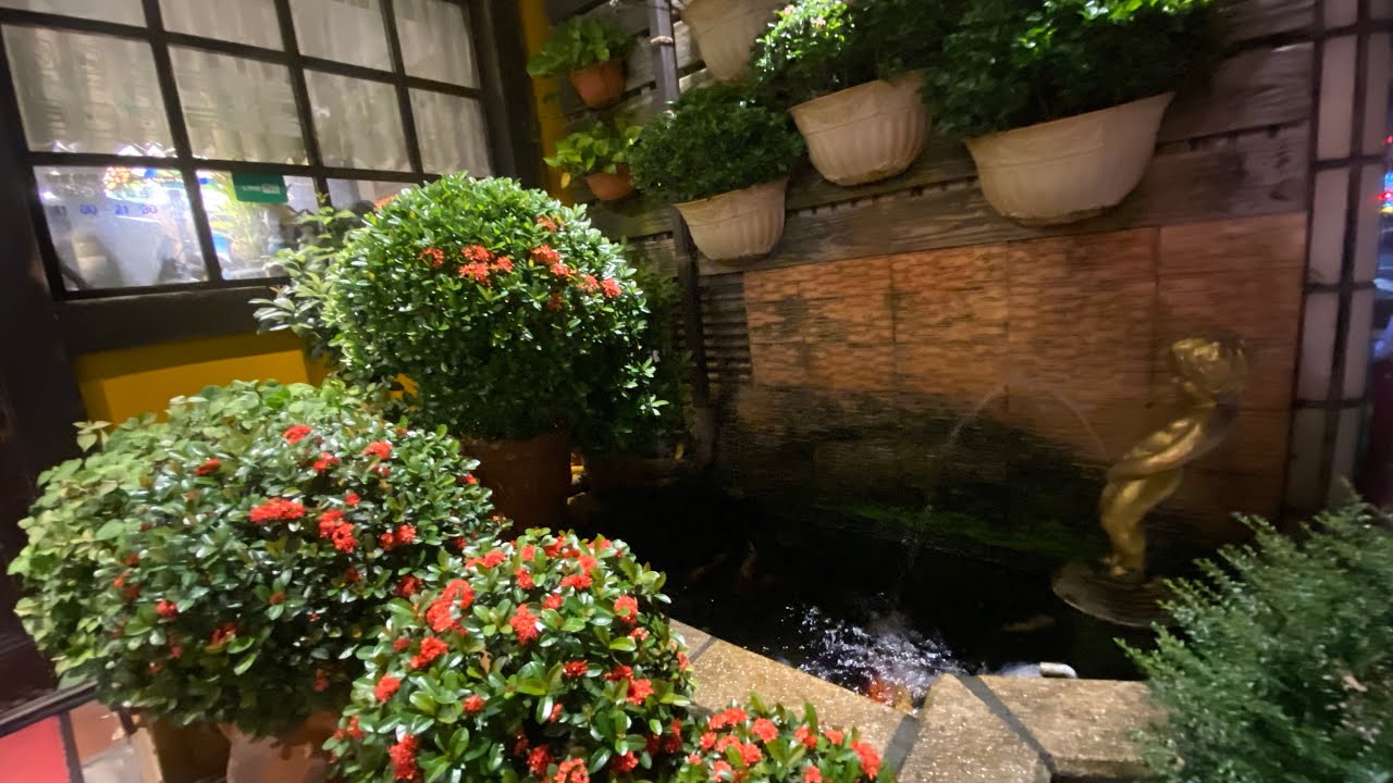 KOI POND SPITTER FOUNTAIN