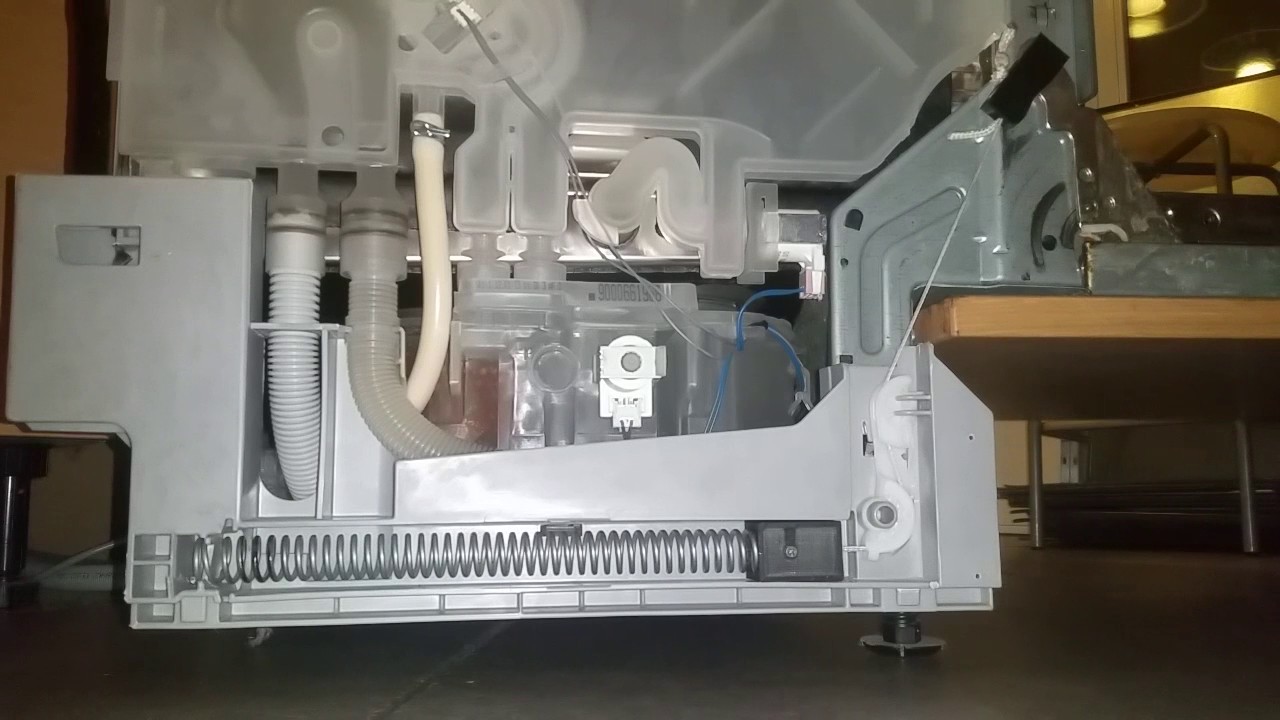 réparation du ressort de la porte du lave-vaisselle - YouTube