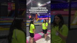 ¡Cuando tienes que formar a la nueva del parque! #shorts #humor #comedia #tiktok
