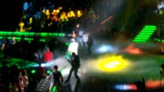Rascal Flatts Bob That Head Tour 1-17-09 opening