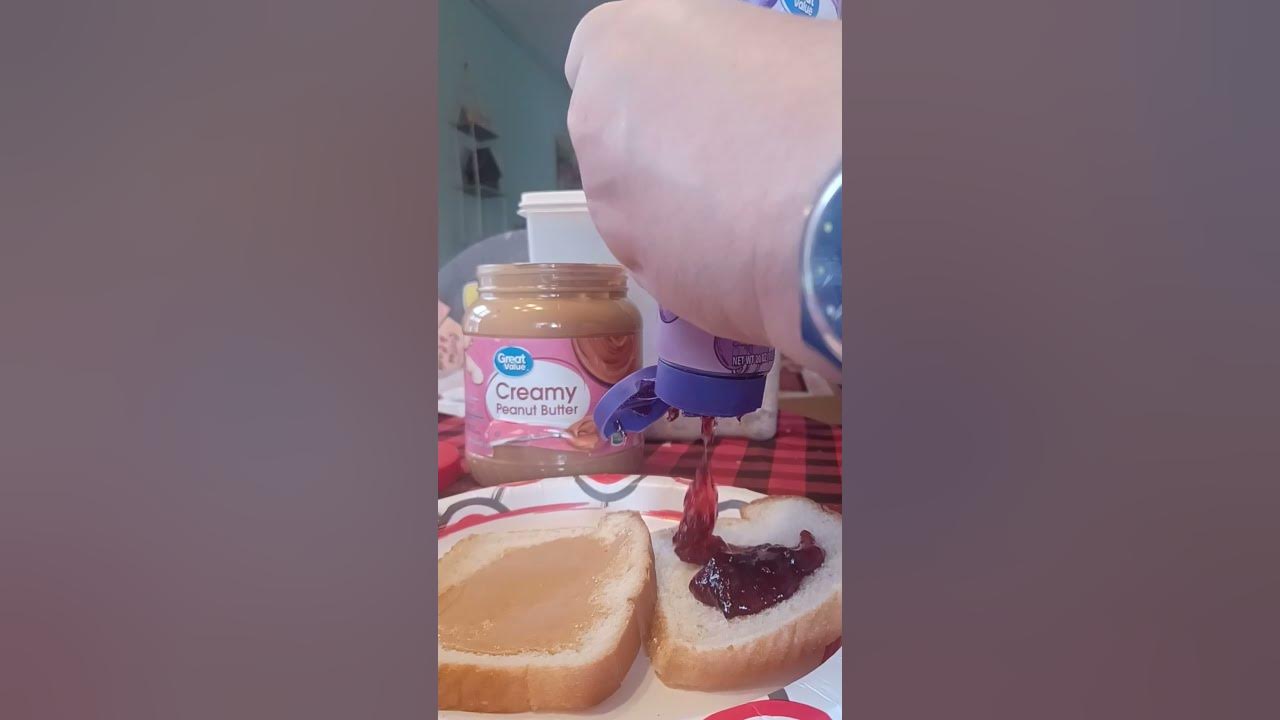 making-a-peanut-butter-and-jelly-sandwich-youtube