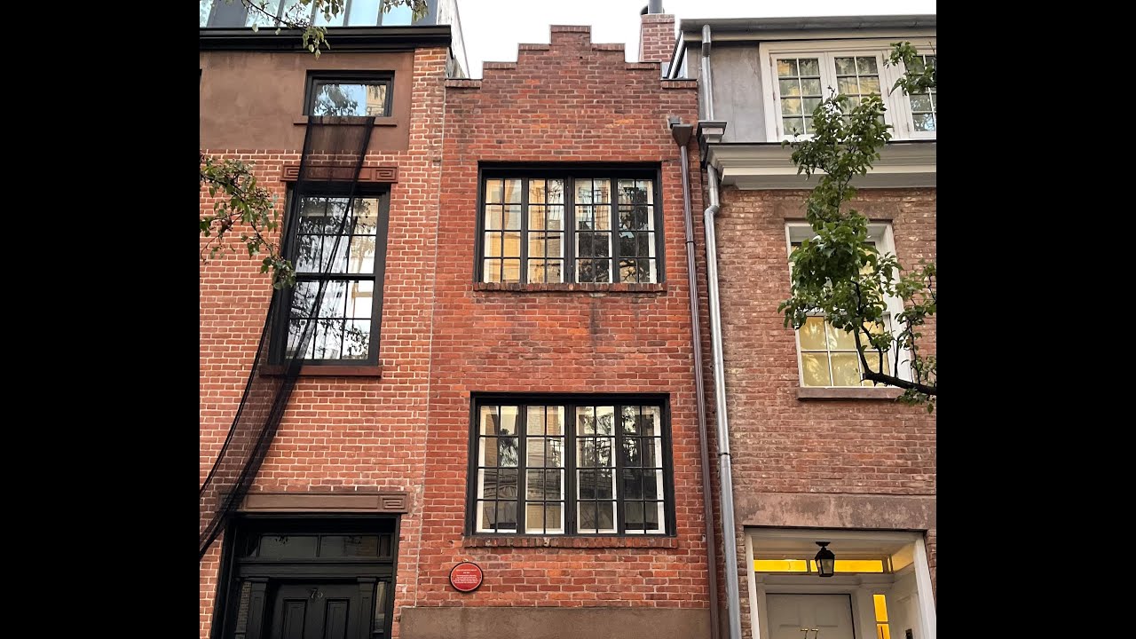 Tiny House New York City Narrowest Townhouse West Village 75½