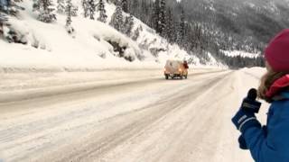 Triggered avalanche caught on camera in BC's Kootenay Pass