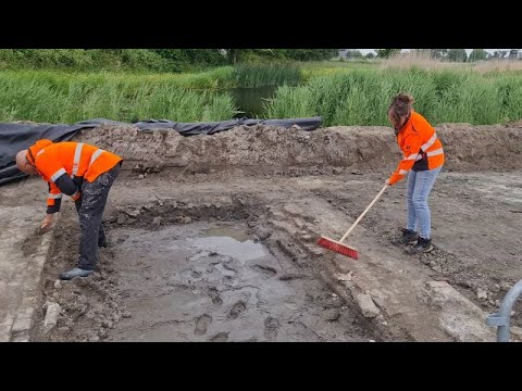 Middeleeuwse brug bij de Middelburg in Oudorp blootgelegd