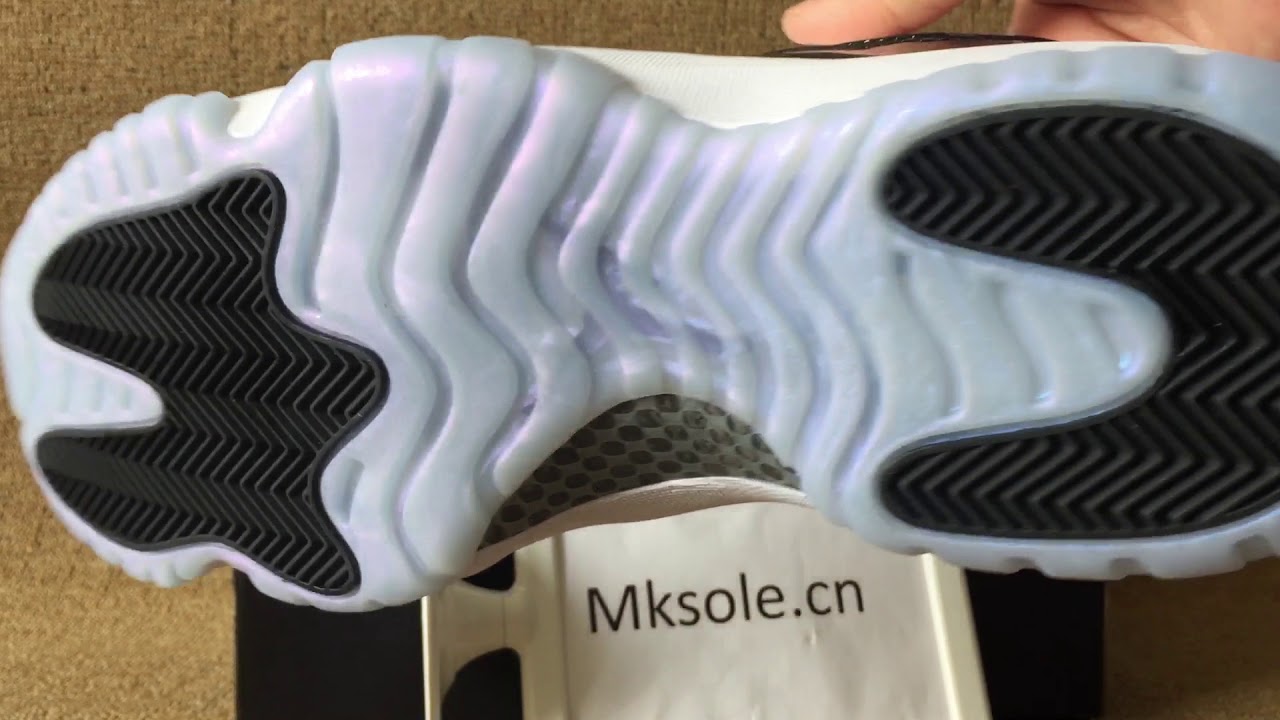 Authentic Air Jordan 11 OG Low Emerald (mksole.cn) - YouTube