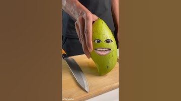 Raw Mango With Salt And Chili 🌶️ #shorts #shortfeed  #eating