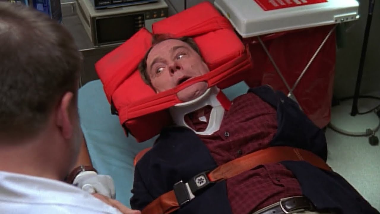 Malcolm in the Middle Heil in hospital while Lois is giving birth at home