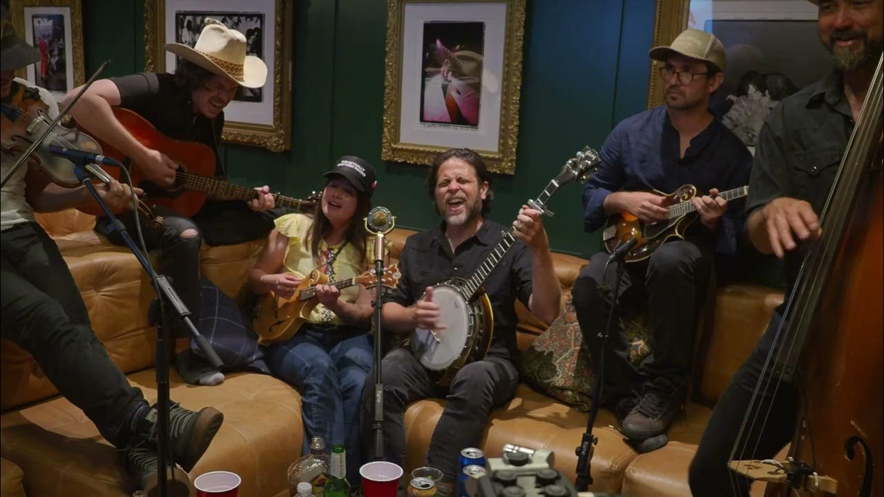 The Brothers Comatose & AJ Lee "Midnight Moonlight" (by Peter Rowan