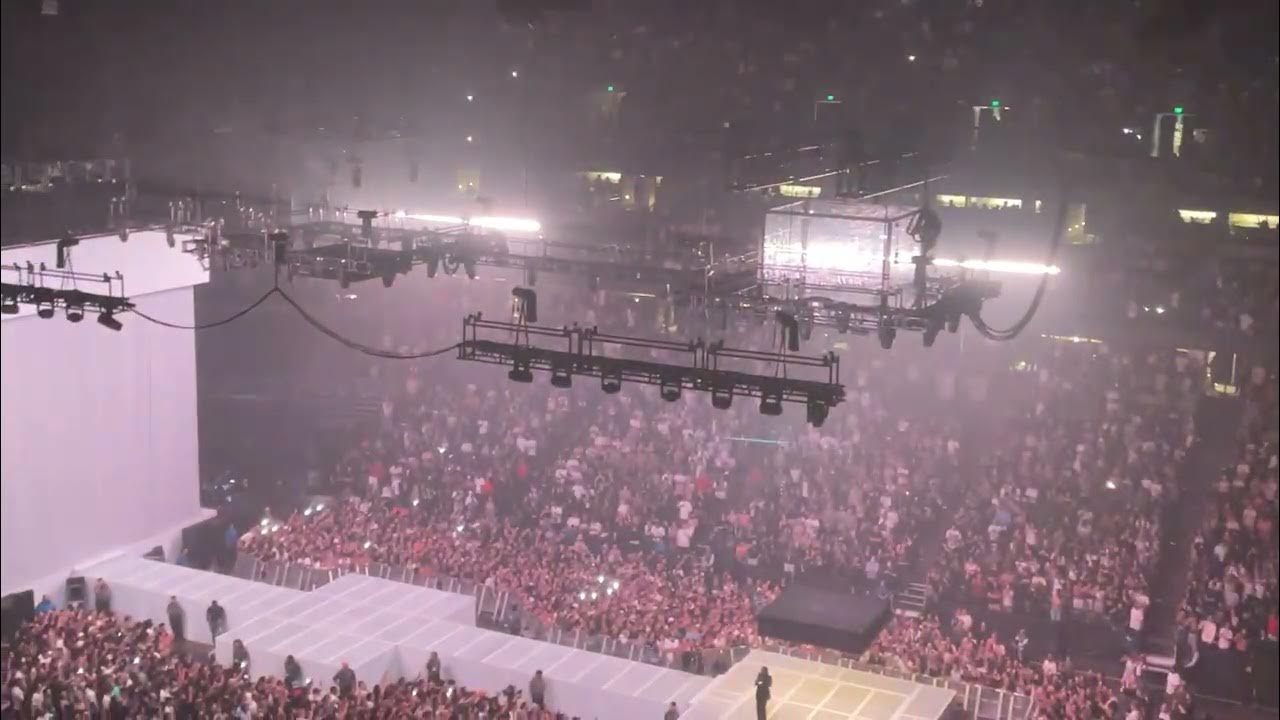LOVE. - Kendrick Lamar (Live at the Honda Center) - YouTube