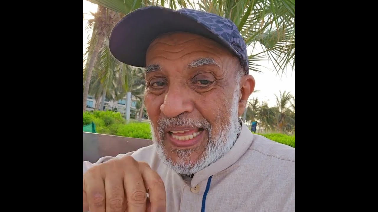 لا تجعل السبب رباً. لأنك أنت السيد المكرم المحبوب وهو مسخر خادم. صغره وكن سيد تسعد.