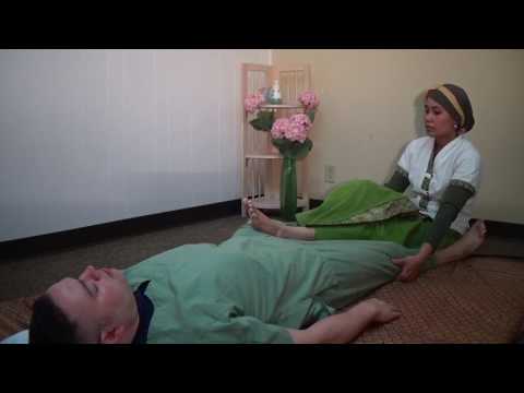 Traditional Thai massage/front นวดไทย EP.1