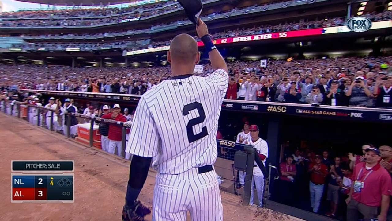 Jeter exits final All-Star Game to a standing ovation in 2014