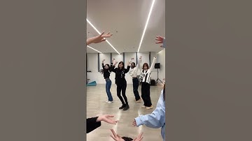#好友召唤术 假期余额有限 开心一下吧☺️#冯若航 #金子涵 #李佳佳 #李思阳 #刘嘉欣 #龙韵竹 #欧阳澄汐 #NAME组合 #NAME #shorts