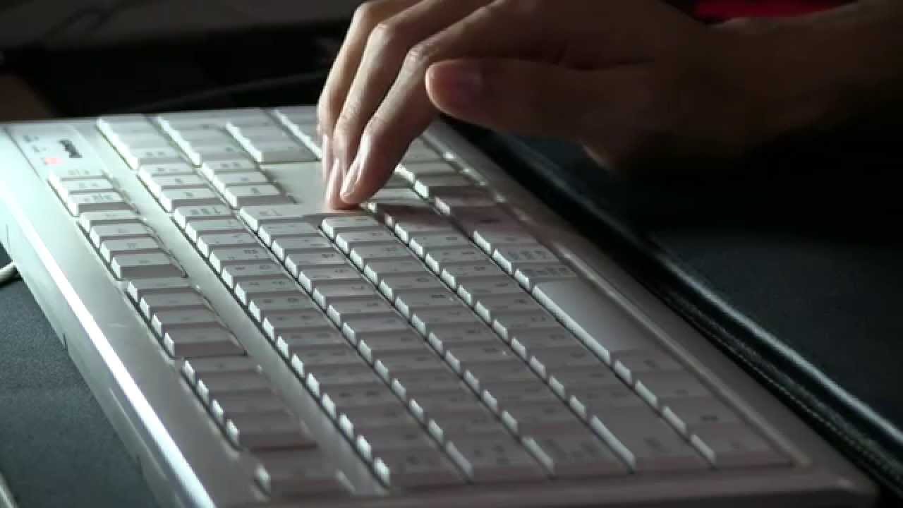 [音フェチ] キーボードや布製マウスパッドをなでる ～Scratching Keyboard ＆ Cloth Mousepad ASMR