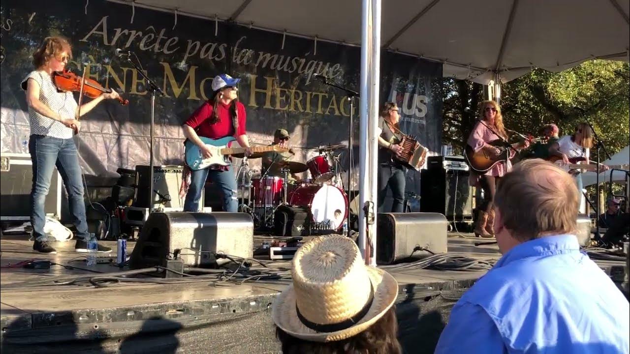 Festival Acadiens 2022: Bonsoir Catin - "J’Étais au Bal" Festival Acadiens 2022: Bonsoir Catin - "J’Étais au Bal"