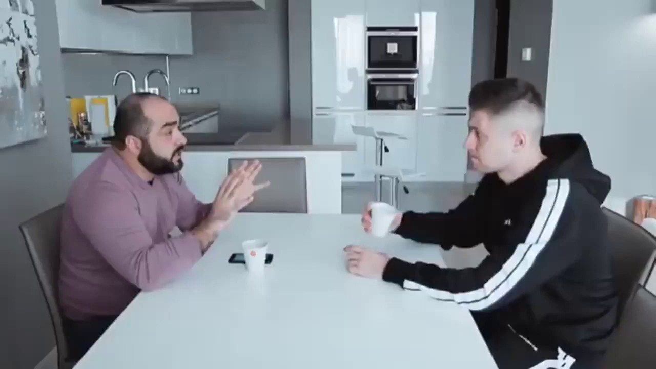 Карина лазарьянц муж