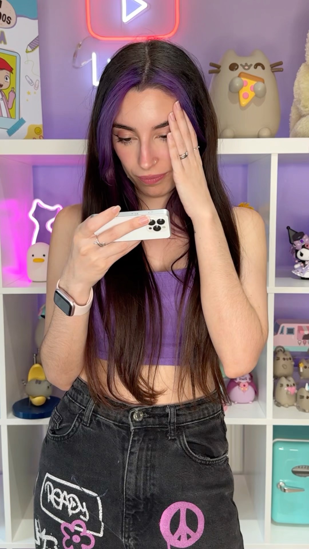 PLAYING ROBLOX IN THE SMALLEST IPHONE