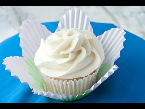 vanilla-cupcake-recipe-from-scratch-moist