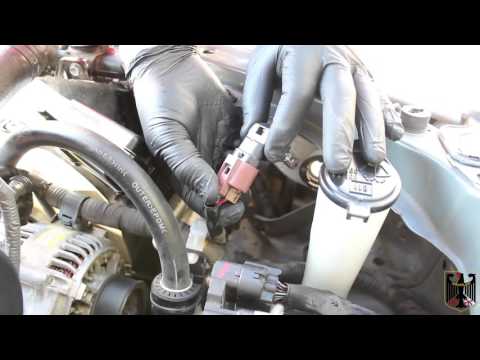 2001 Toyota Camry Headlight Bulb Replacement