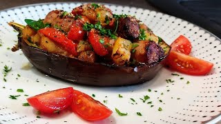 Fırında Patlıcan Dolması Tavuk Ve Hindi Sosis, Patates, Domates, Adaçayı Ve Biberiye