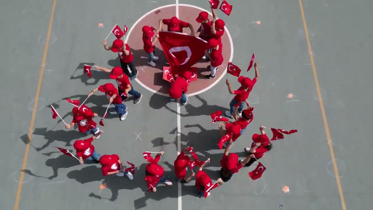 Karayaka Şehit Said Uslu Ortaokulu 23 Nisan Gösterisi - Güzel Günler Göreceğiz