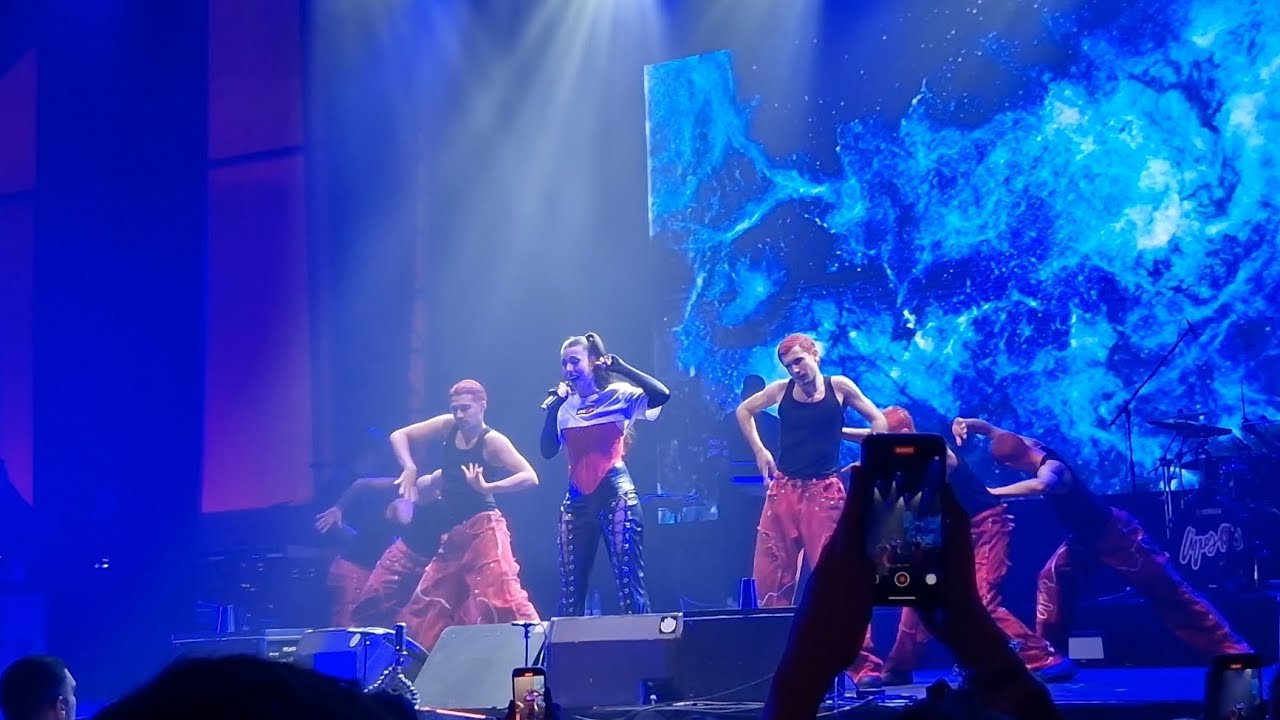 Miriam Rodríguez - Canción Nueva & What About Us - Live Las Ventas - Madrid 31.01.2025.