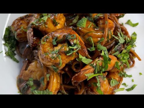 How To Make Spicy Thai Peanut Noodles with Sambal Shrimp | Pantry Recipe | Jordan Andino | Rachael Ray Show