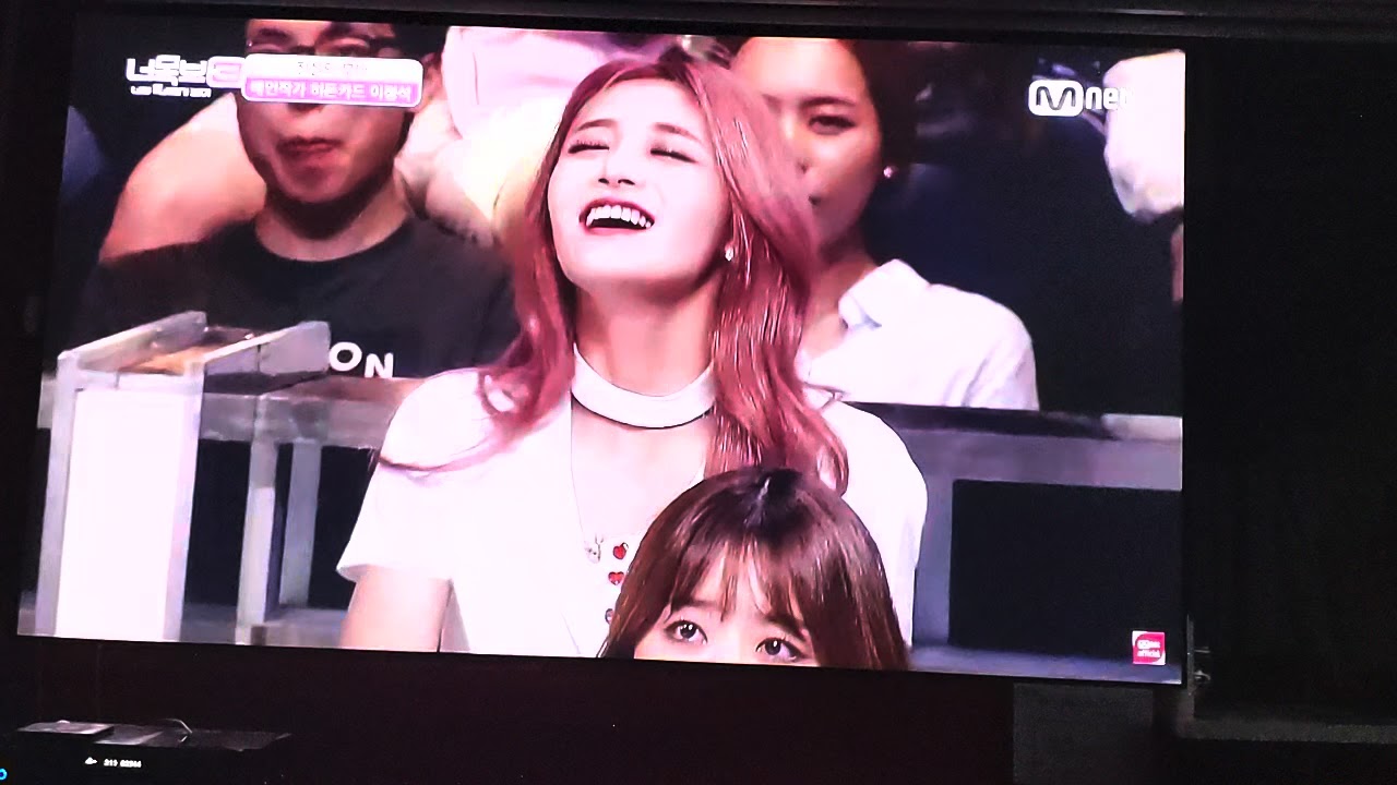 02 Optoma P1 Projector