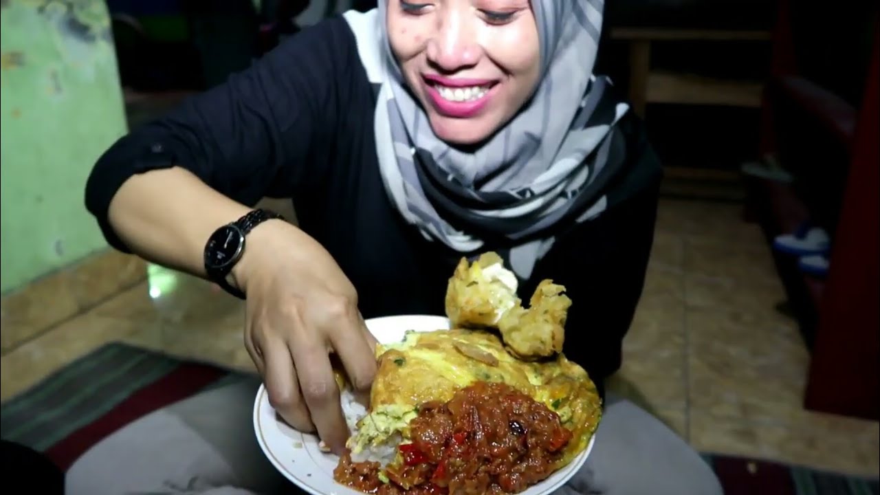 WAYAHE MANGAN BENGI, MENU PECAK TELOR DADAR SAMBAL ULEG
