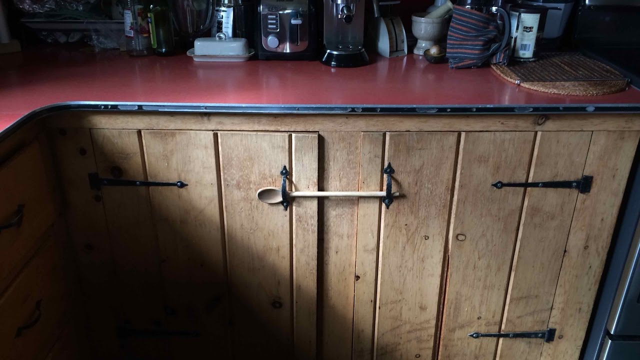 (Cluster) B Cribs: Narcissist Politicians: Inside Madame’s Home for Wayward Girls